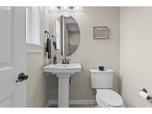 1727 Ne 15TH Ave, Canby, OR 97013