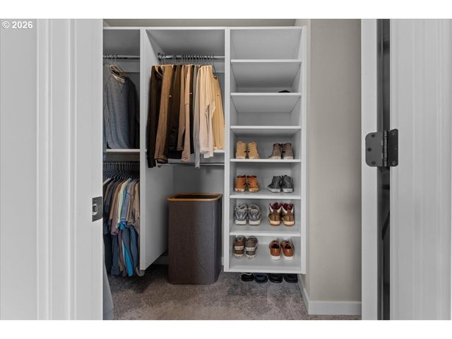 1727 Ne 15TH Ave, Canby, OR 97013