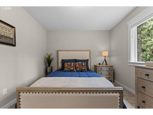 1727 Ne 15TH Ave, Canby, OR 97013