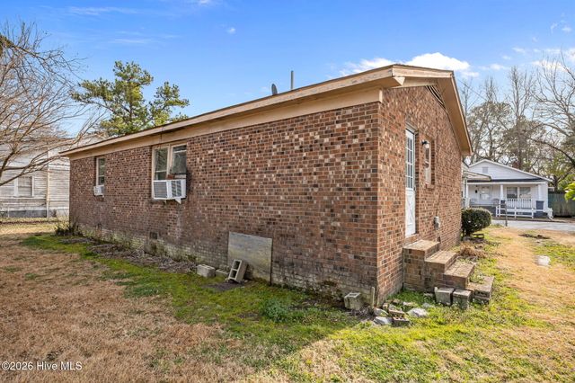 4396 West Hines Street, Farmville, NC 27828