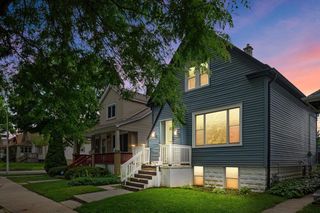 3275 S 15th STREET, Milwaukee, WI 53215