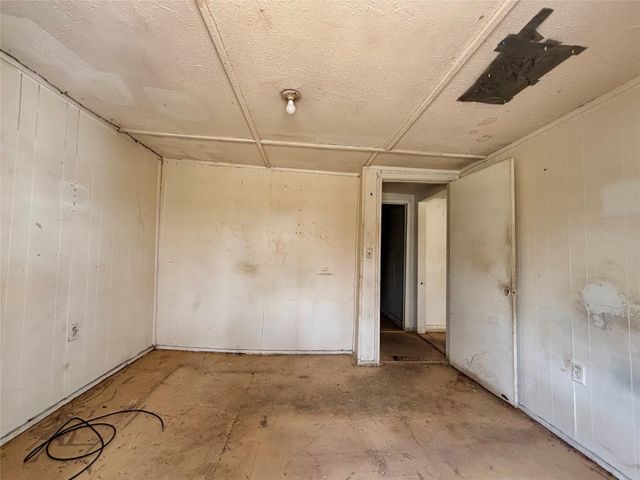 306 Oak Street, Brazoria, TX 77422
