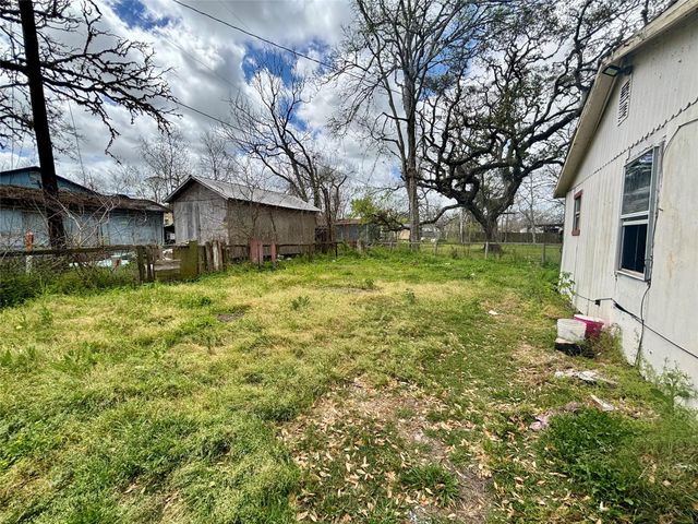 306 Oak Street, Brazoria, TX 77422
