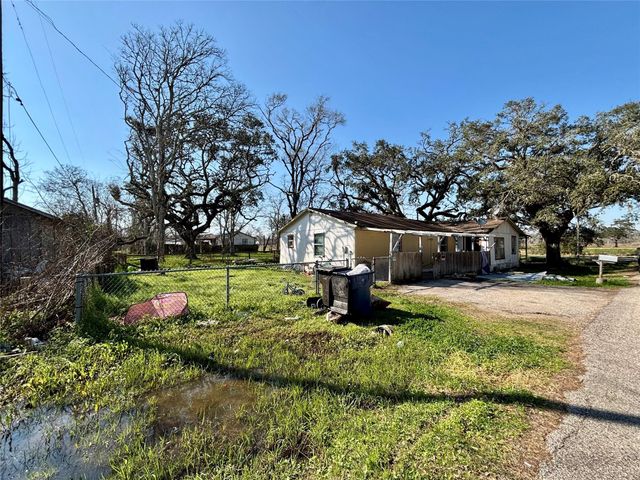 306 Oak Street, Brazoria, TX 77422
