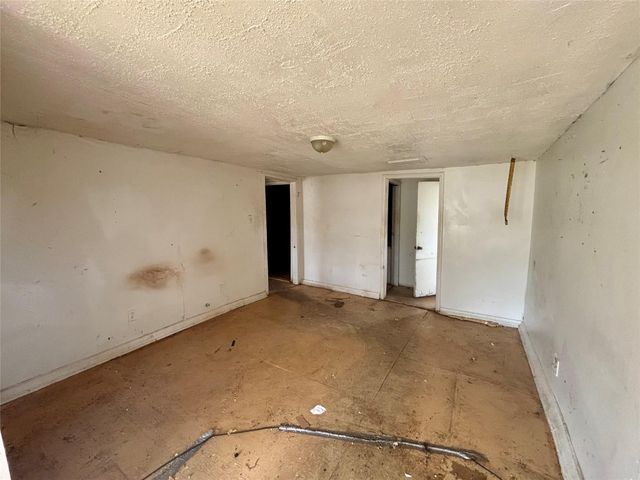 306 Oak Street, Brazoria, TX 77422