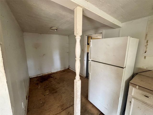 306 Oak Street, Brazoria, TX 77422