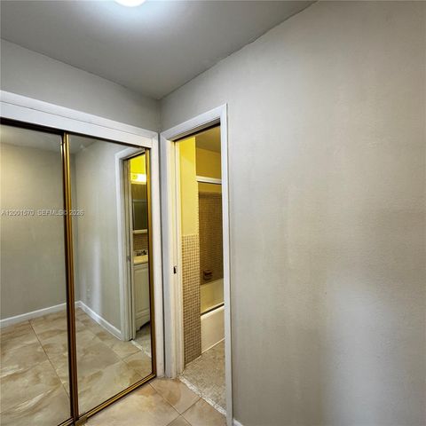 215 SE 3rd Ave 203A, Hallandale Beach, FL 33009