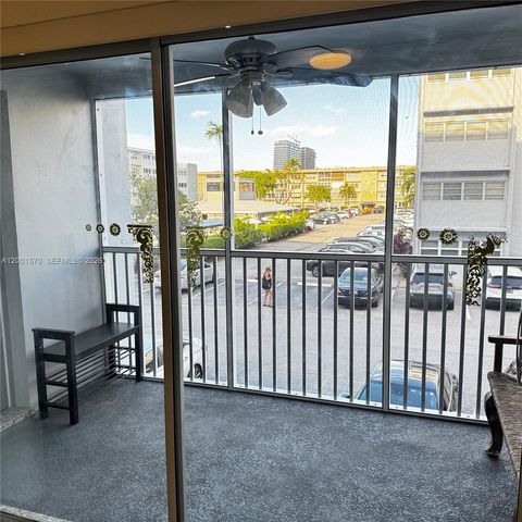 215 SE 3rd Ave 203A, Hallandale Beach, FL 33009