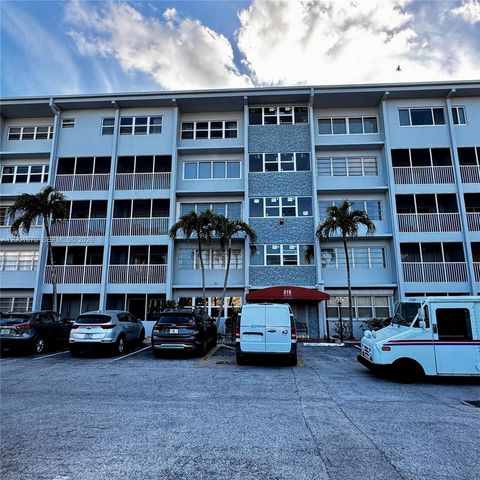 215 SE 3rd Ave 203A, Hallandale Beach, FL 33009