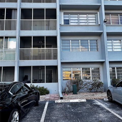 215 SE 3rd Ave 203A, Hallandale Beach, FL 33009