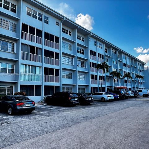 215 SE 3rd Ave 203A, Hallandale Beach, FL 33009