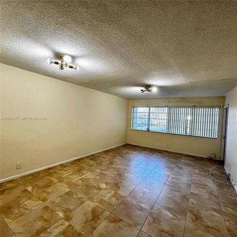 215 SE 3rd Ave 203A, Hallandale Beach, FL 33009