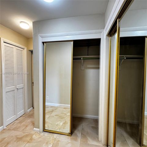 215 SE 3rd Ave 203A, Hallandale Beach, FL 33009