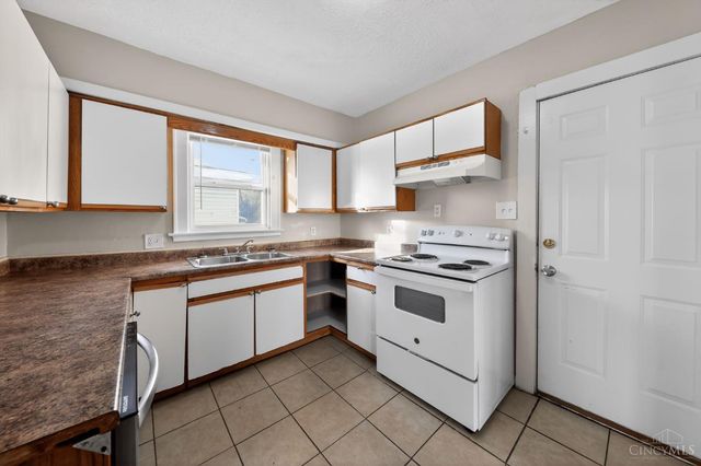 6623 Betts Avenue, North College Hill, OH 45239