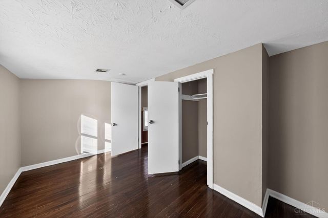 6623 Betts Avenue, North College Hill, OH 45239