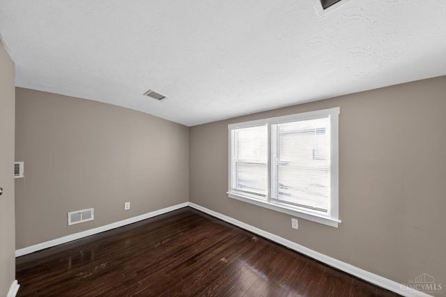 6623 Betts Avenue, North College Hill, OH 45239