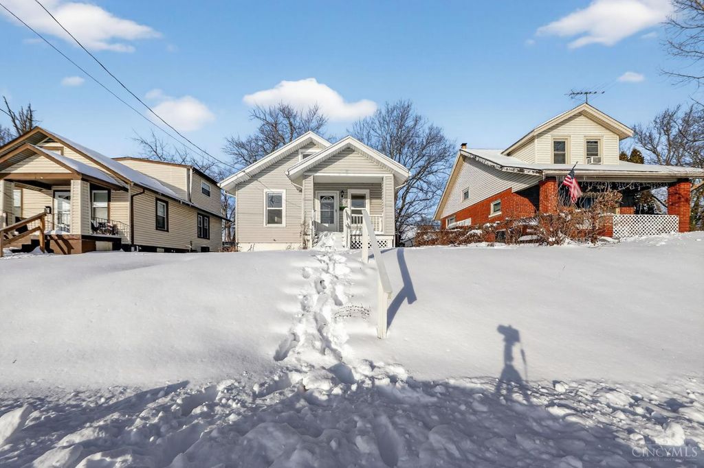 6623 Betts Avenue, North College Hill, OH 45239