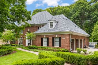 3013 Fox Glen Court, St. Charles, IL 60174