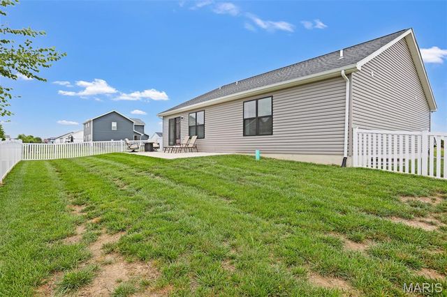7108 Savannah Drive, Glen Carbon, IL 62034