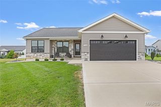 7108 Savannah Drive, Glen Carbon, IL 62034