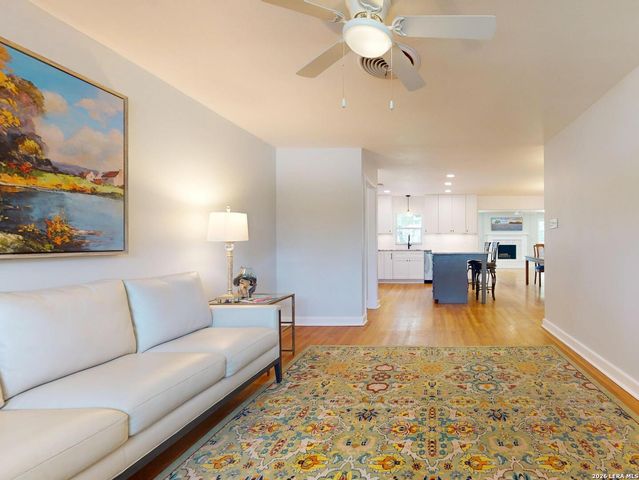126 BREES BLVD, San Antonio, TX 78209
