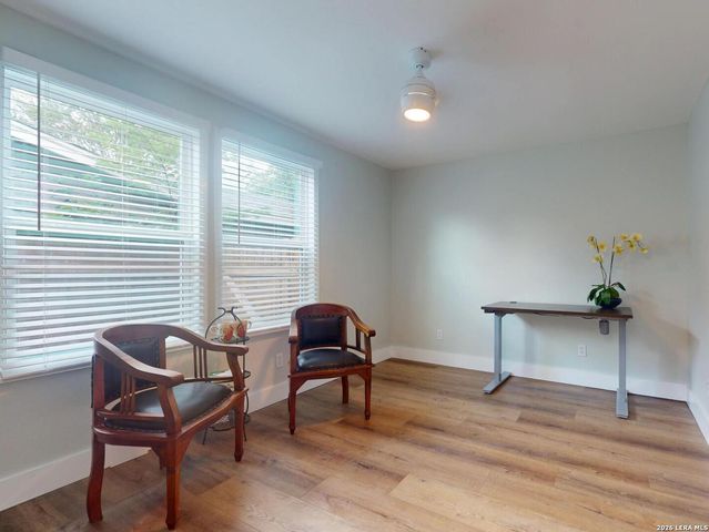 126 BREES BLVD, San Antonio, TX 78209