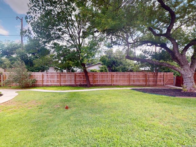 126 BREES BLVD, San Antonio, TX 78209