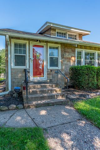 2124 Highland Avenue, Davenport, IA 52803