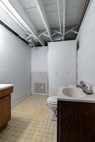 2124 Highland Avenue, Davenport, IA 52803
