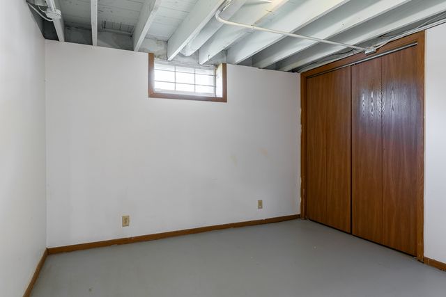 2124 Highland Avenue, Davenport, IA 52803
