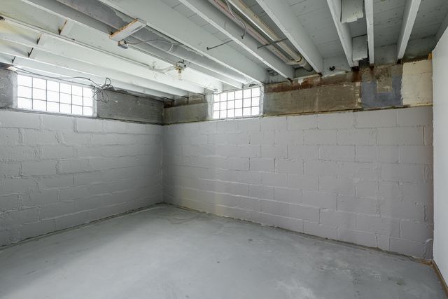 2124 Highland Avenue, Davenport, IA 52803