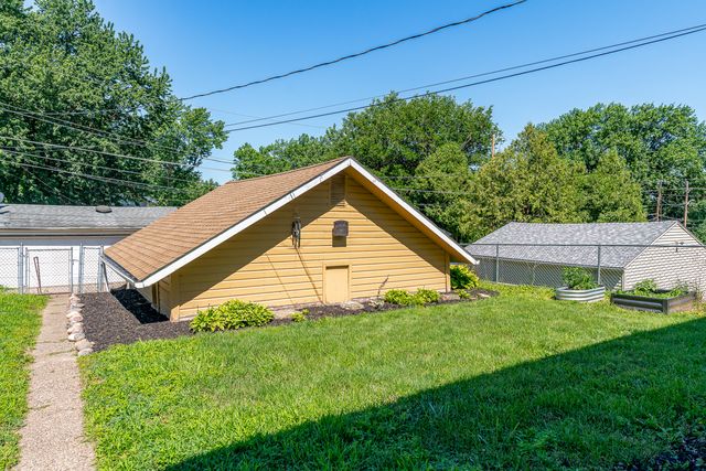 2124 Highland Avenue, Davenport, IA 52803