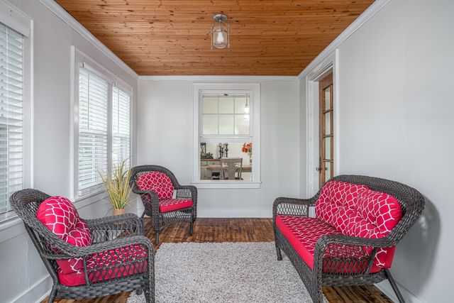 2124 Highland Avenue, Davenport, IA 52803