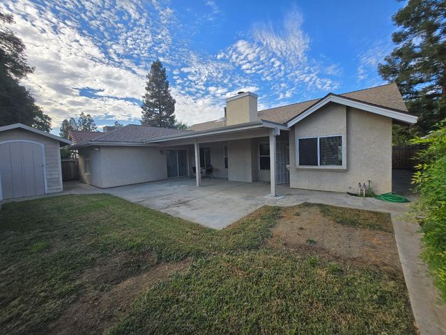 1415 E Portland Avenue, Fresno, CA 93720