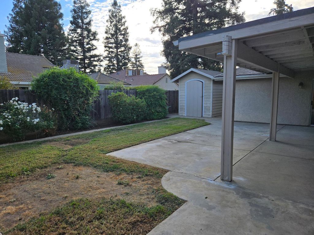 Image 24 of property listing at 1415 E Portland Avenue, Fresno, CA 93720
