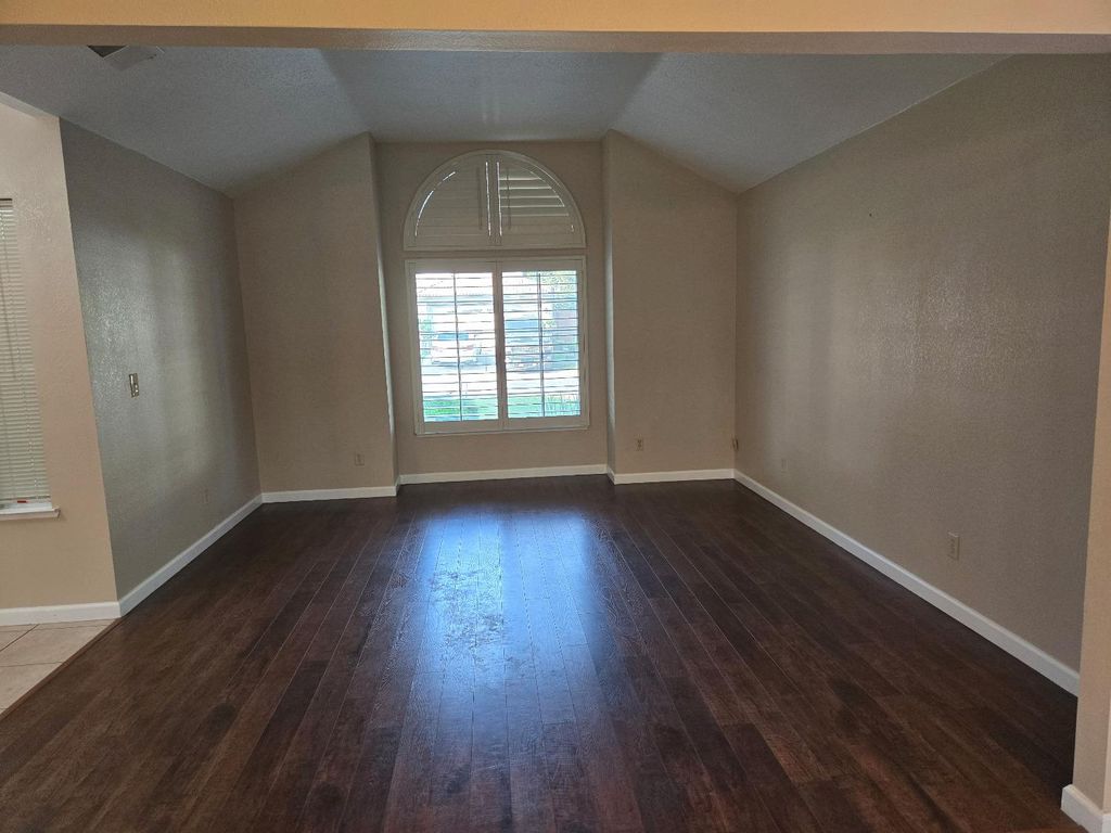 Image 5 of property listing at 1415 E Portland Avenue, Fresno, CA 93720