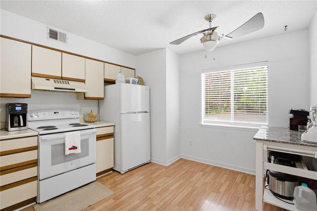 204 Safe Harbor Circle, Salem, SC 29676