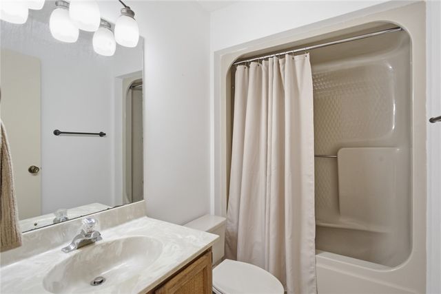 204 Safe Harbor Circle, Salem, SC 29676
