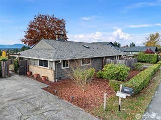 2821 Sanders Avenue, Bremerton, WA 98310