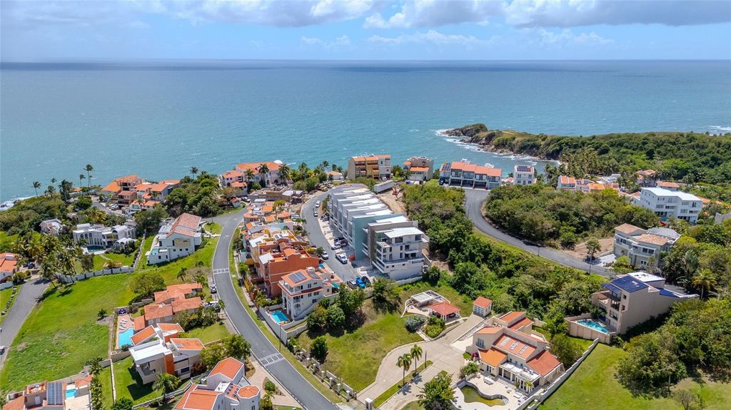 Image 7 of property listing at Shell Castle 47 St. BREEZE POINT, Humacao, PR 00791