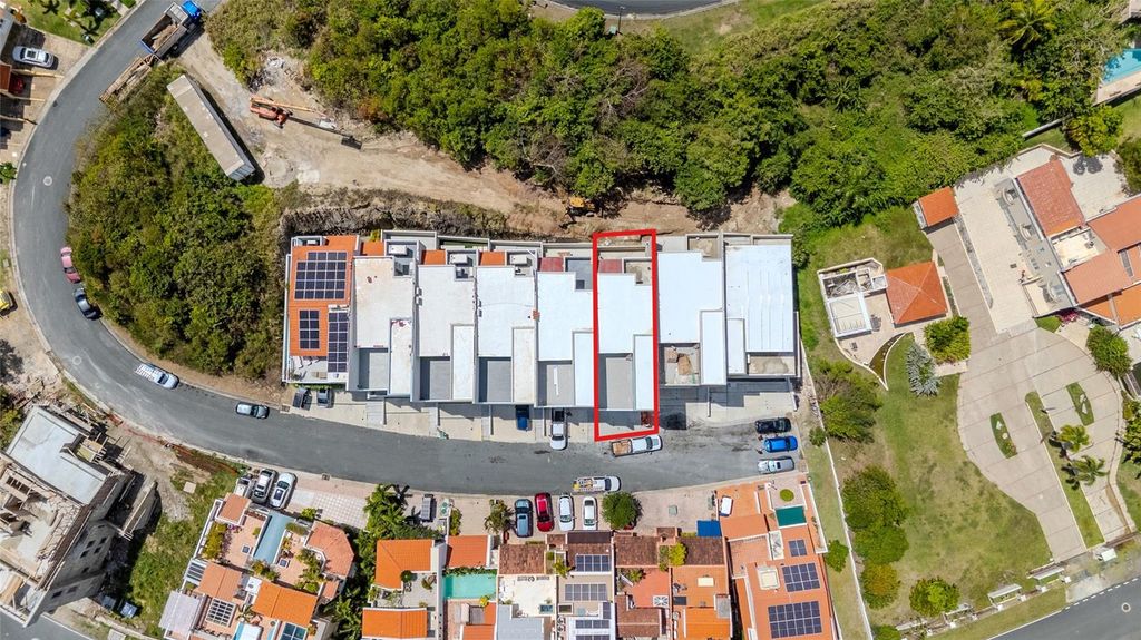 Image 9 of property listing at Shell Castle 47 St. BREEZE POINT, Humacao, PR 00791