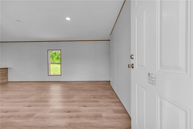 139 Nectarine Circle, Walhalla, SC 29691