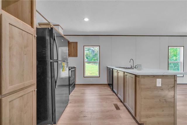 139 Nectarine Circle, Walhalla, SC 29691