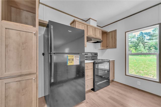 139 Nectarine Circle, Walhalla, SC 29691