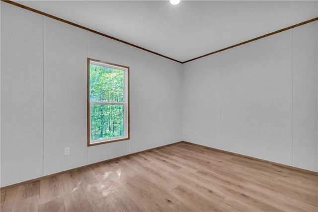 139 Nectarine Circle, Walhalla, SC 29691