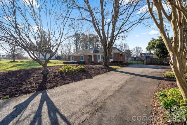 2309 Amity Avenue, Gastonia, NC 28054
