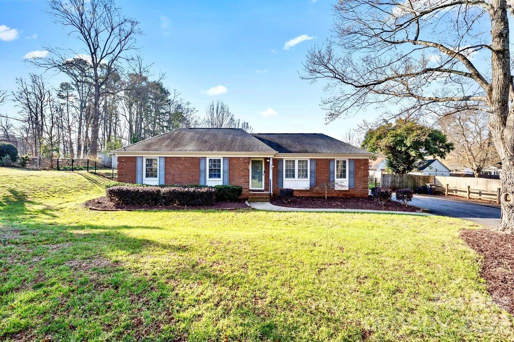 2309 Amity Avenue, Gastonia, NC 28054