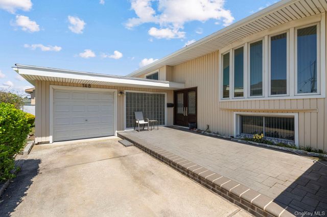 148 Harris Drive, Oceanside, NY 11572