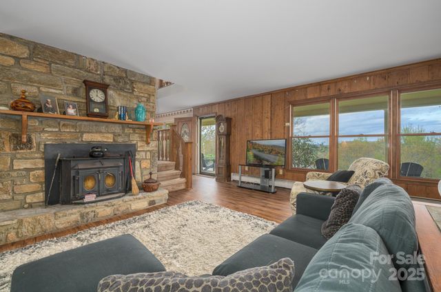 184 Buff Ridge Road, Boone, NC 28607