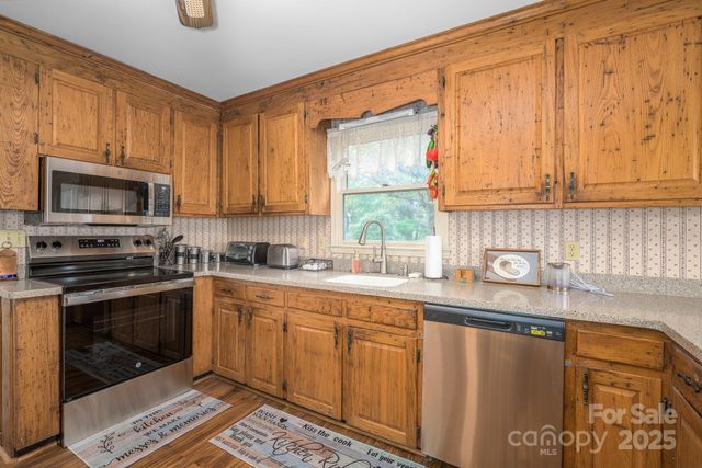 184 Buff Ridge Road, Boone, NC 28607
